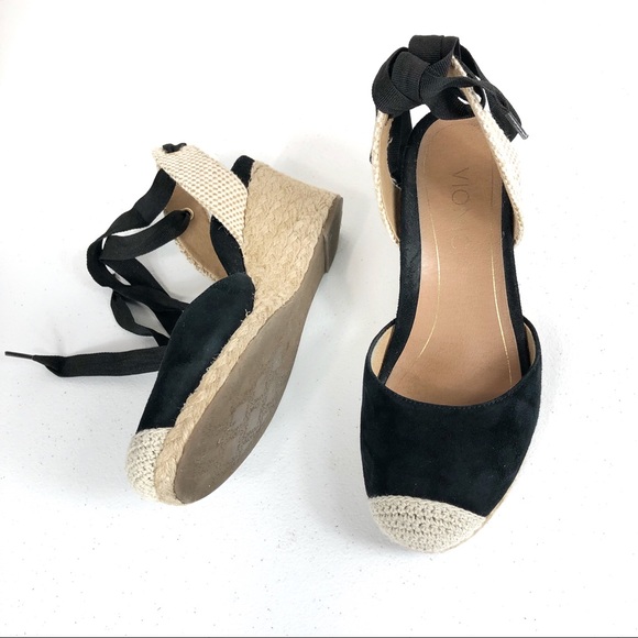 Vionic Shoes - Vionic Wedge Sandals Round Toe Size 5M (#41)
